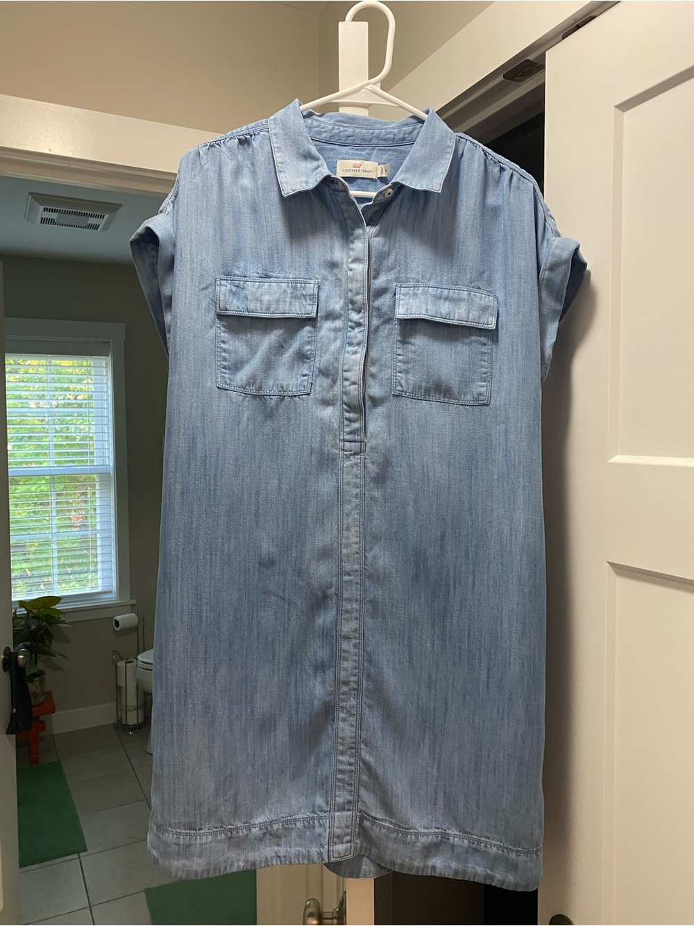 Vineyard Vines Light Blue Short-Sleeve Denim Button-Down Dress